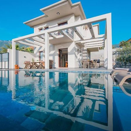 Havuzlu Korunakli Jakuzili Villa Fethiye Luaran gambar