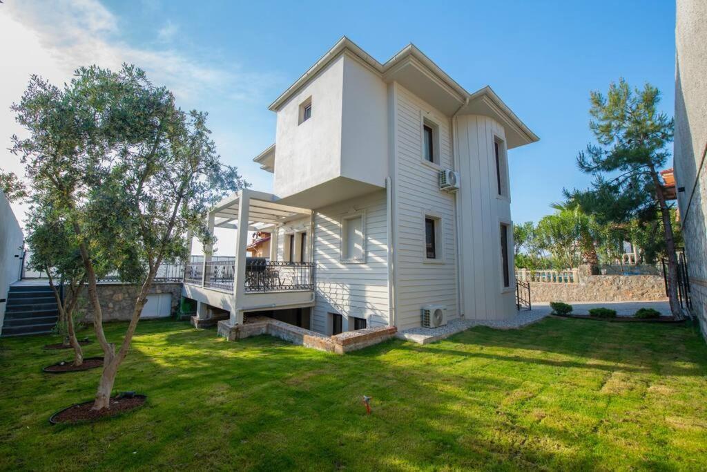 Havuzlu Korunakli Jakuzili Villa Fethiye Luaran gambar