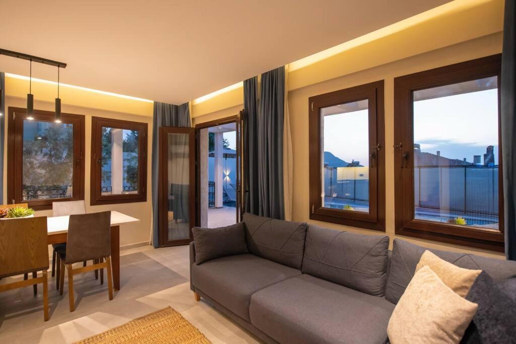 Havuzlu Korunakli Jakuzili Villa Fethiye Luaran gambar