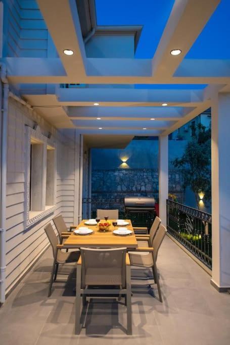 Havuzlu Korunakli Jakuzili Villa Fethiye Luaran gambar